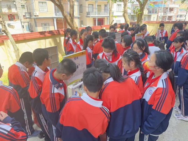 探索科學(xué)奇妙，助力青少年科創(chuàng)——福州科技館科普大篷車走進福清市東瀚蓮峰小學(xué)